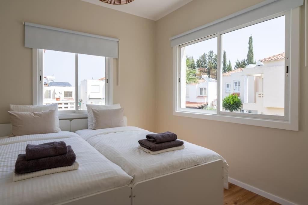 Cozy Nerina Cottage At Harbour Paphos Kültér fotó